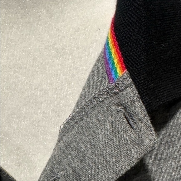 Walt Disney Women’s Polo Rainbow Mickey Patch size Small - Picture 6 of 7